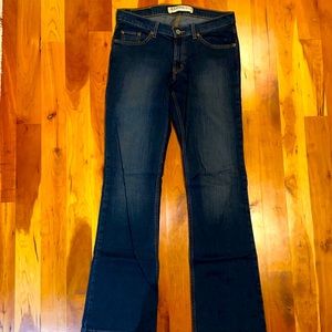 Express Precision Fit Jeans. Size 4 Regular New Never Worn.